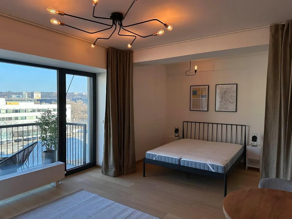 פראג Czech Tesla Apartment By Rentez 0*,  צ'כיה