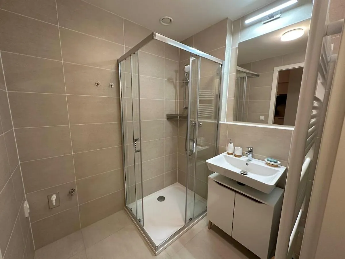 פראג Czech Tesla Apartment By Rentez